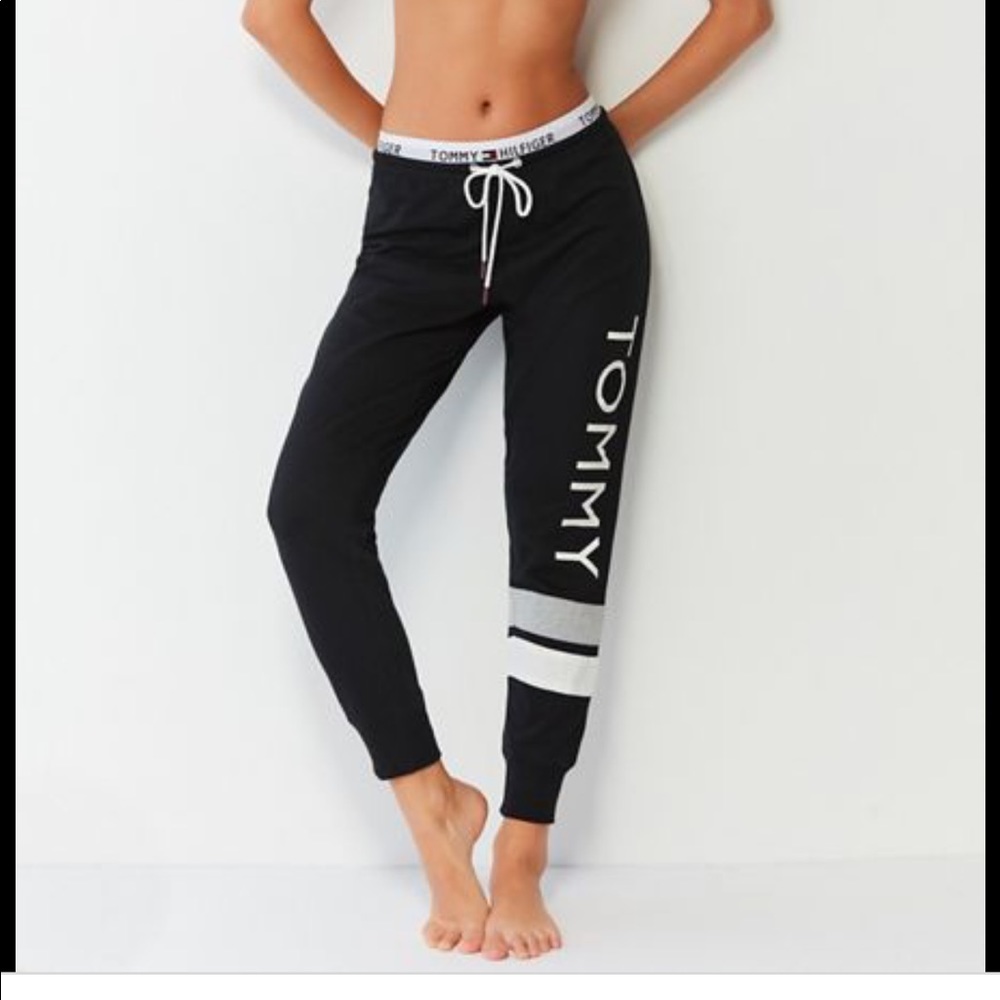 Tommy Hilfiger joggers